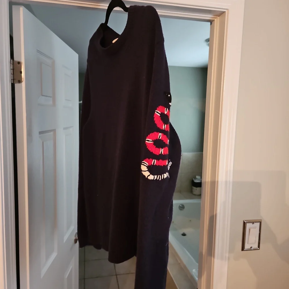 Gucci Sweater - Picture 1 of 5